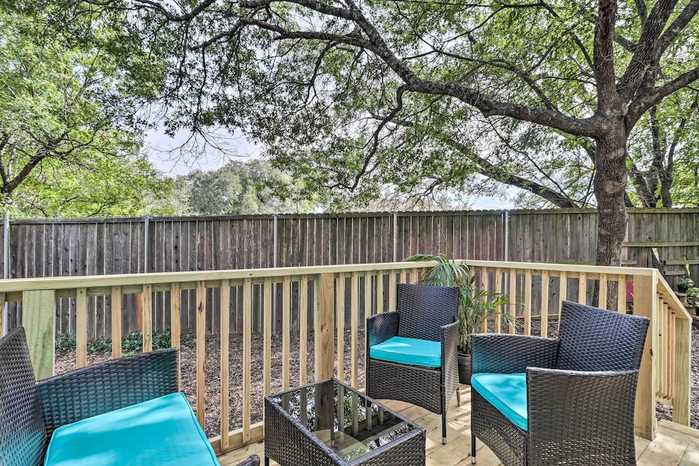 Charming Home w/ Deck < 1 Mi to Belton Lake! view 2