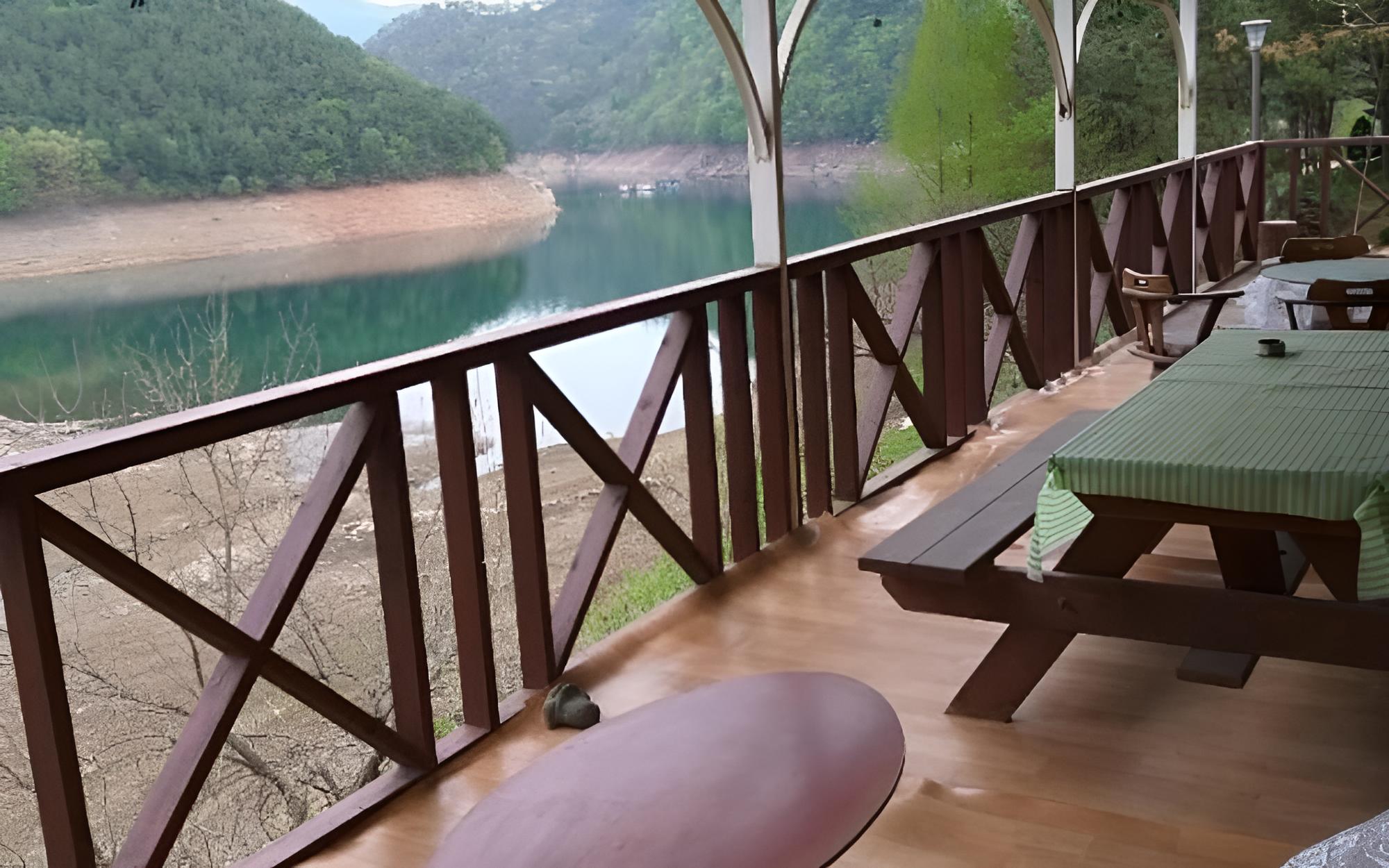 Jecheon Noksuwa Cheongsanuijip Pension view 2