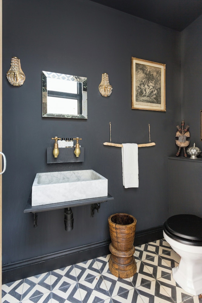 Barlby Road III by Onefinestay