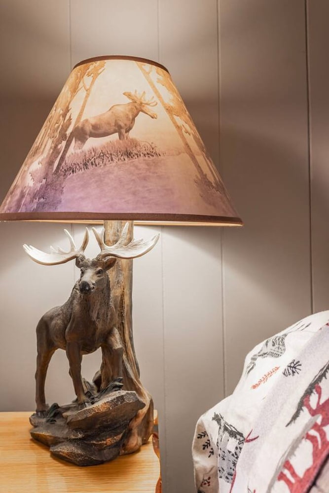 Moose Room Rustic Colorado Lodge Escape