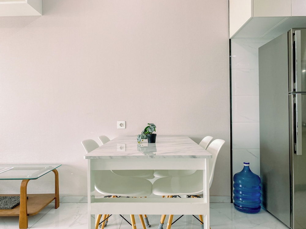 Tranquil Living 3BR Apartment Sky House BSD