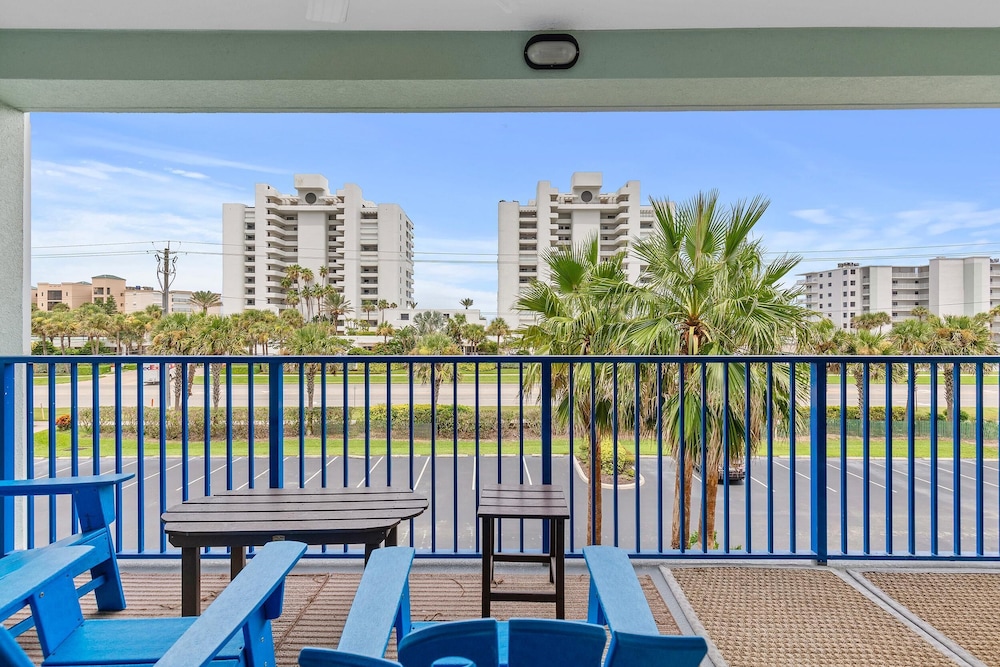 Oceanwalk 13-303