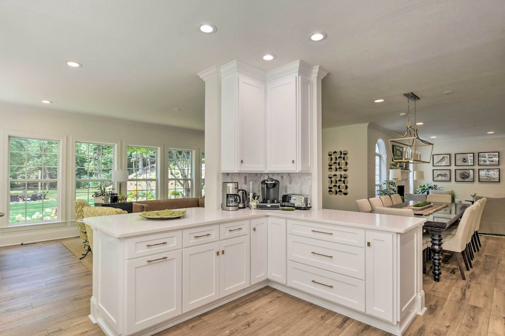 Columbus Vacations - Butterfly Creek Columbus Estate on 3 Acres! - Property Image 10