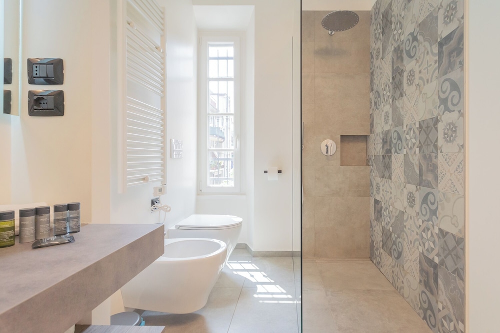 Enchanted Como Lake - City Apartment by Rent all Como