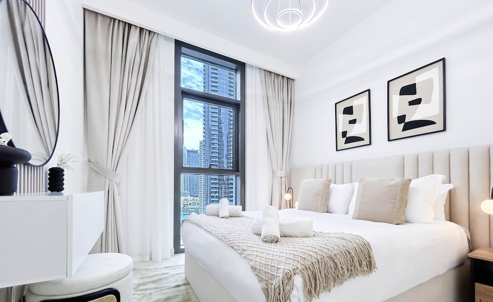 Luxury Burj Crown Downtown 4 Bedroom With Balcony