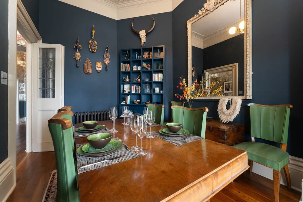 Host Stay Tranquility on Brunswick Square