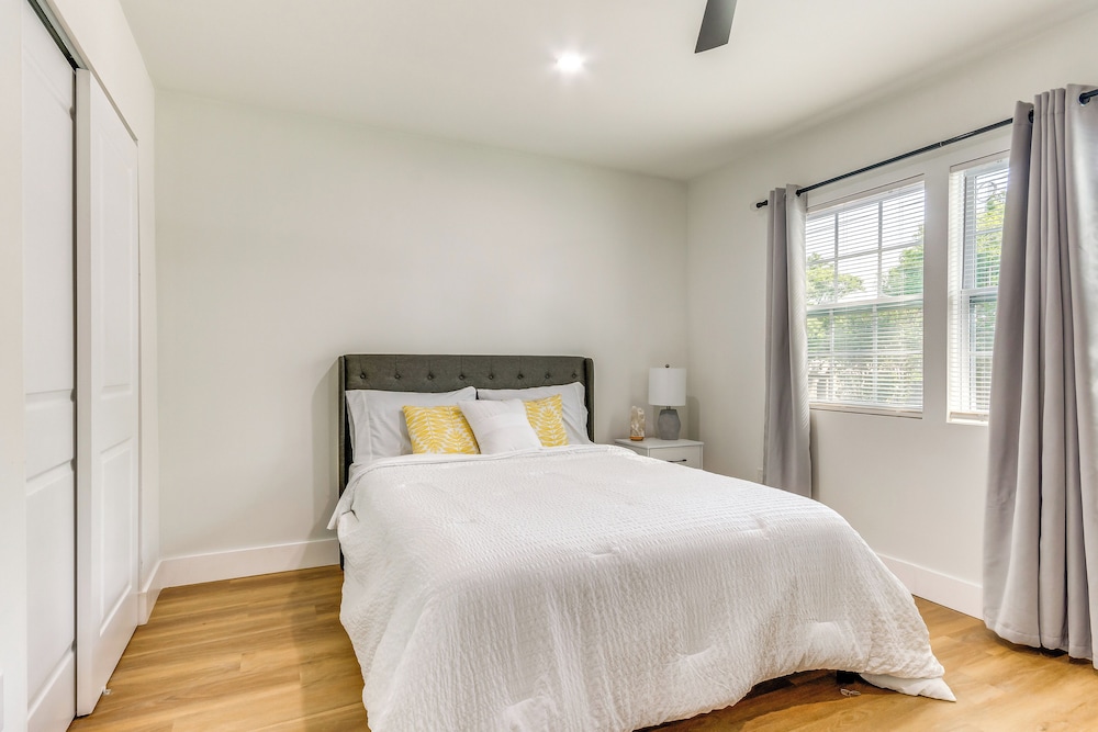 3 Mi to Dtwn Entertainment: Pensacola Family Home!