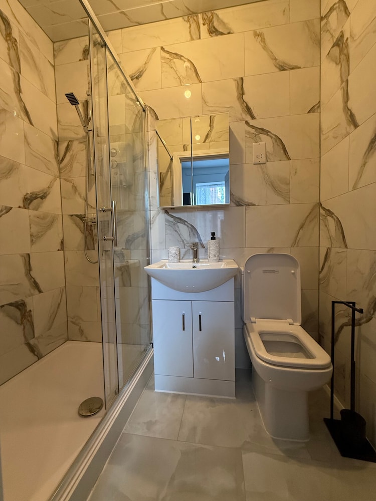 Coventry Oasis Apartment