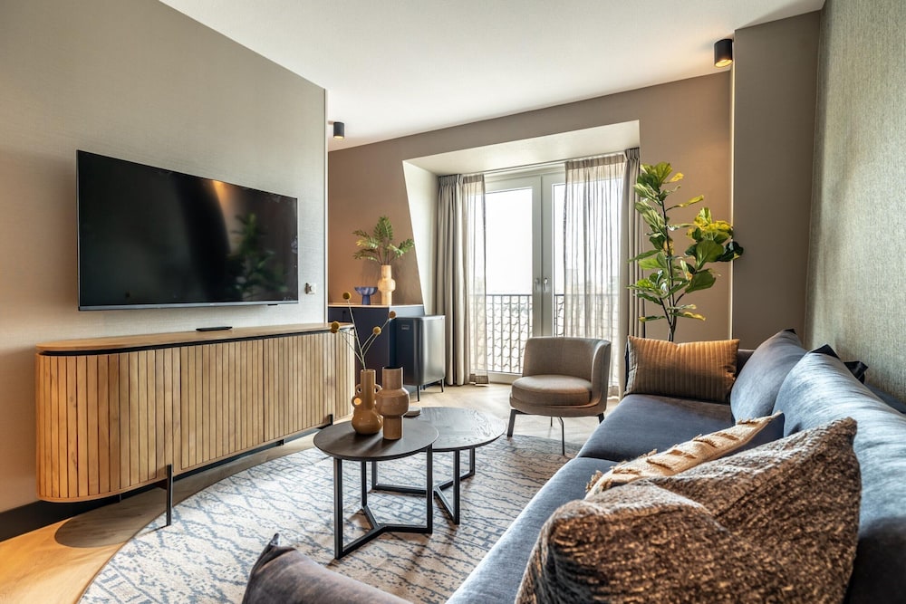Family Apartment w/ Bunk Beds