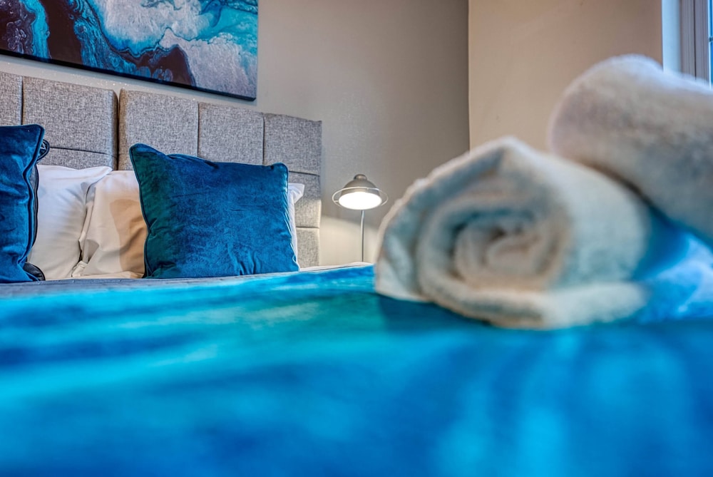 Blue Cedar 2 Bed & 2 Bath Apartment view 4