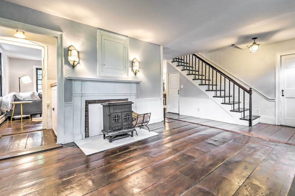 Historic Home w/ Modern Updates on < 4 Acres view 2