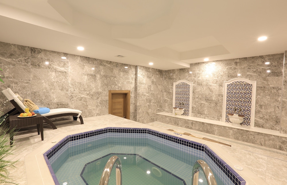 Cam Thermal Resort Spa Convention Center