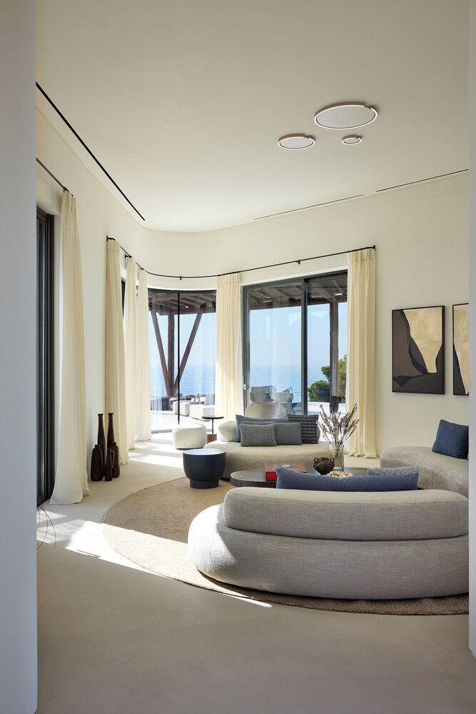 Adytum Villas