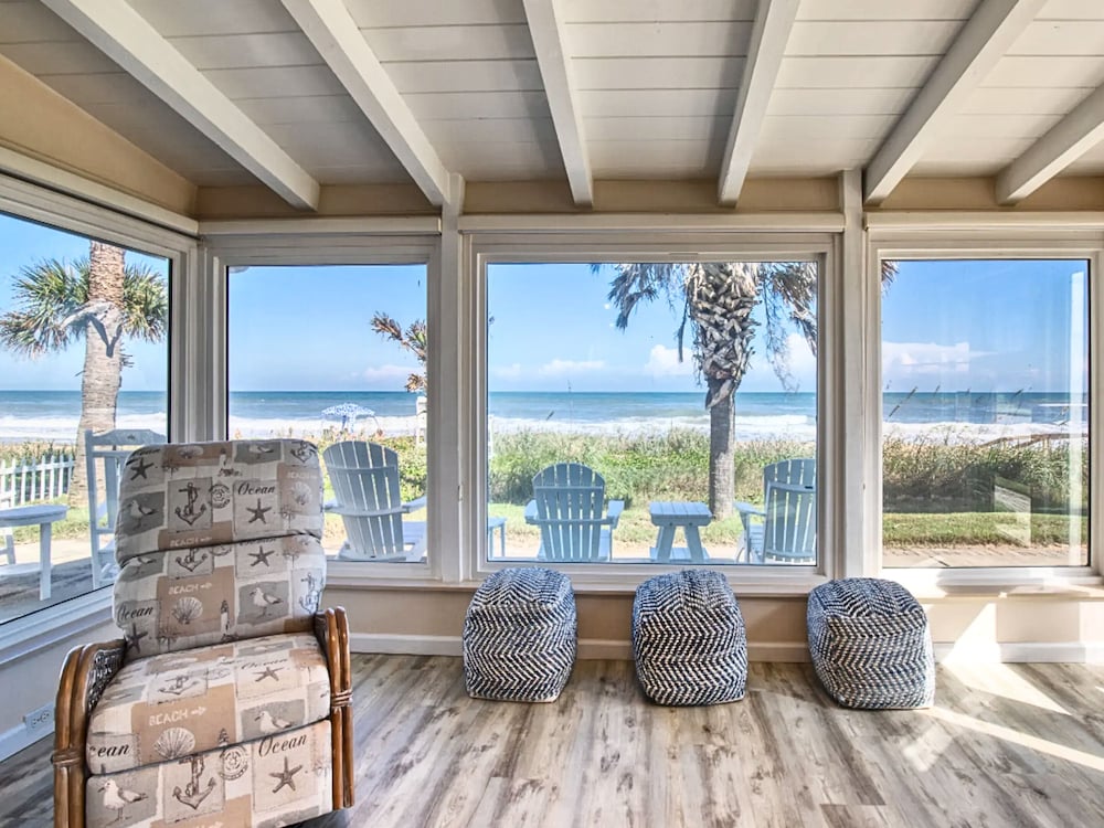 Sunrise Cottage By the Sea