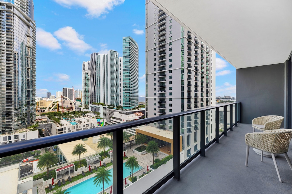 Luxury Condos in Downtown Miami