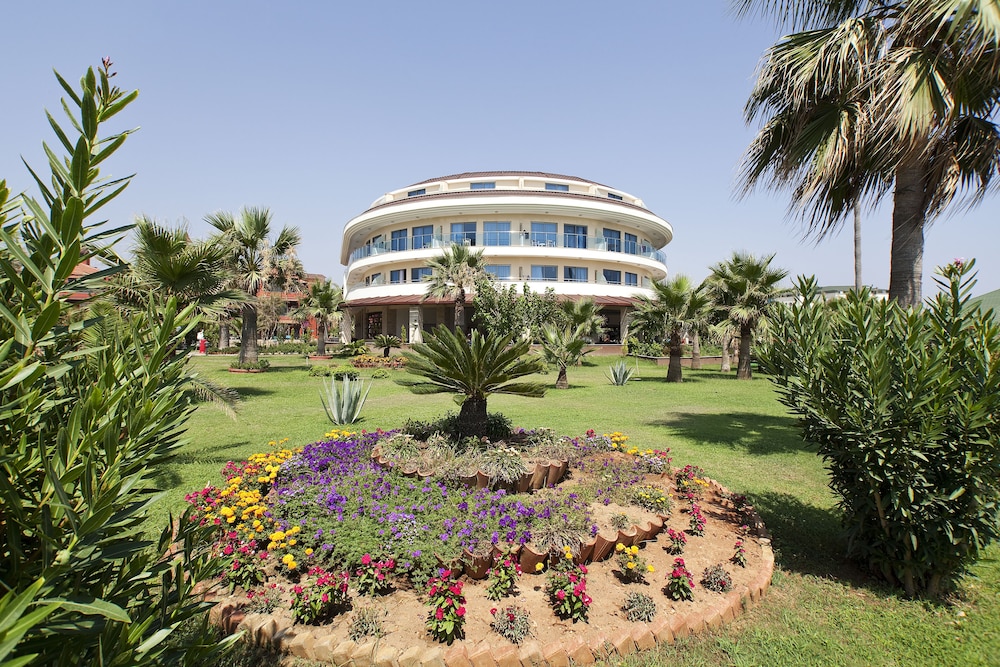 Saphir Hotel & Villas