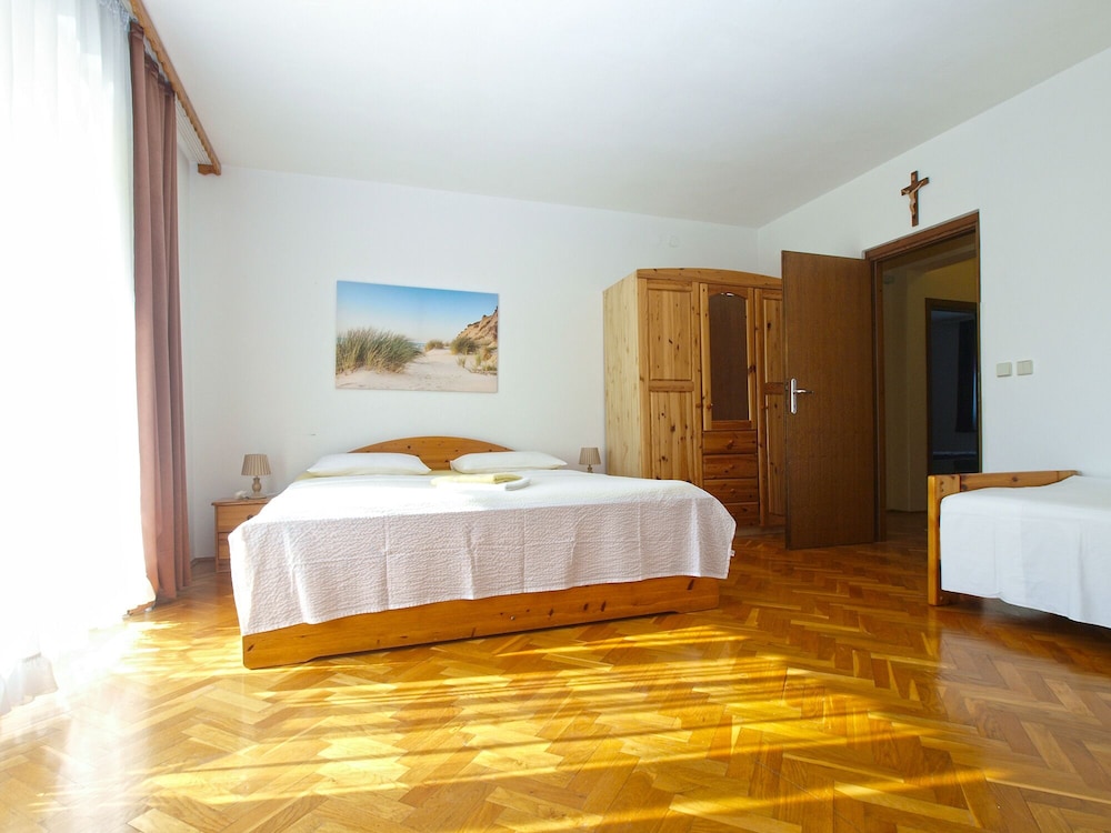 Apartment Anica 770