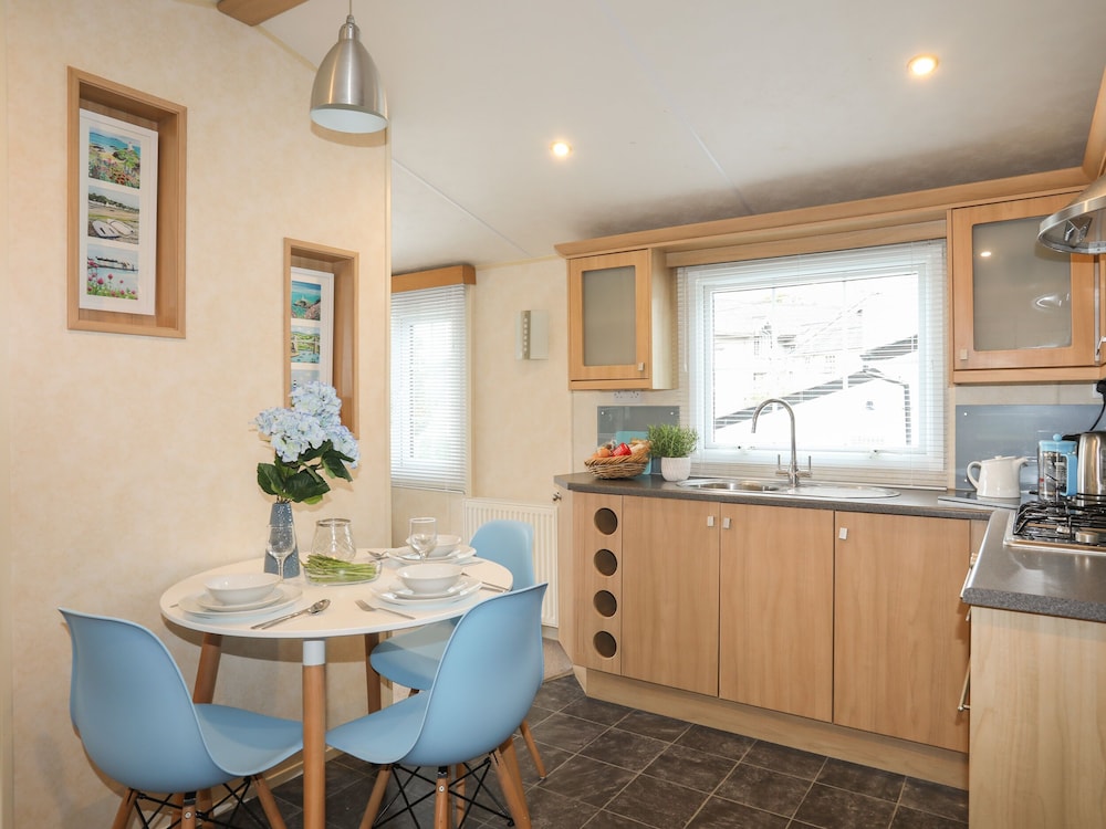 Tegfryn Bach