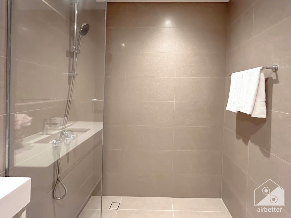 Spacious 3.5 Bedroom Apartment in Burj Royale