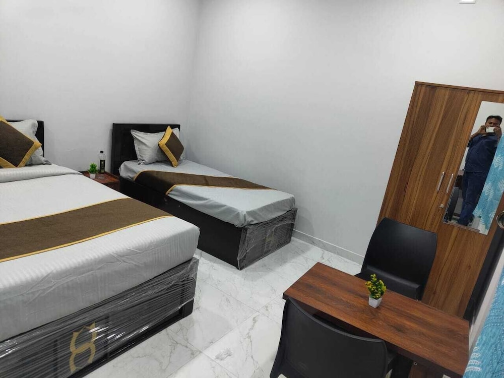 Bluefin Rooms