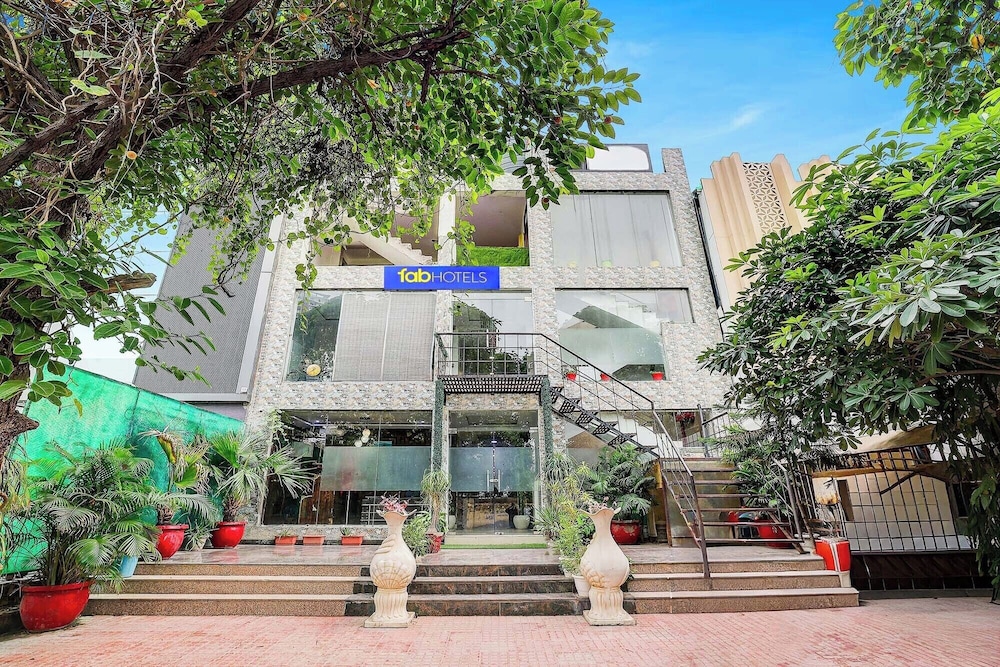Fabhotel Golden Stone
