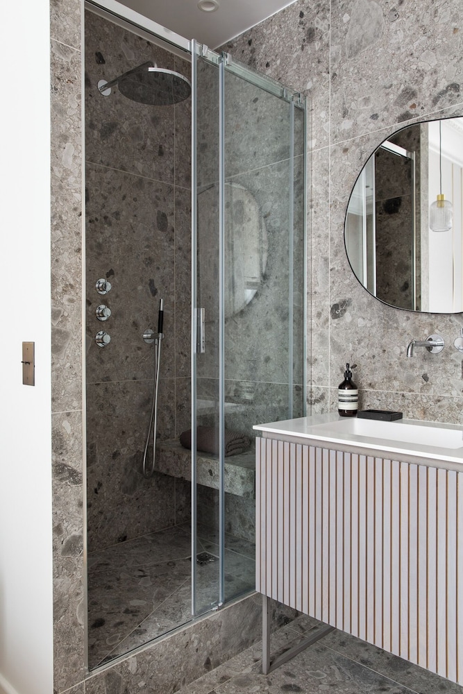 HIGHSTAY-Luxury Serviced Apartment- Arc de Triomphe