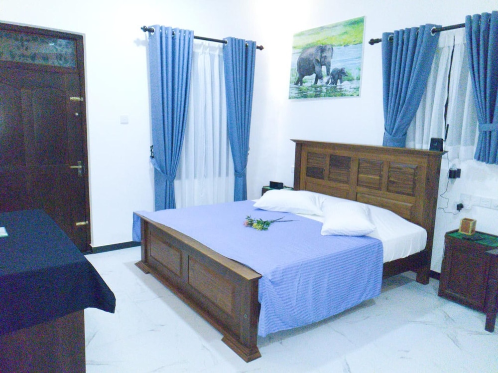 Villa Talpe Inviting 5 Bedrooms & Massage Pool view 5