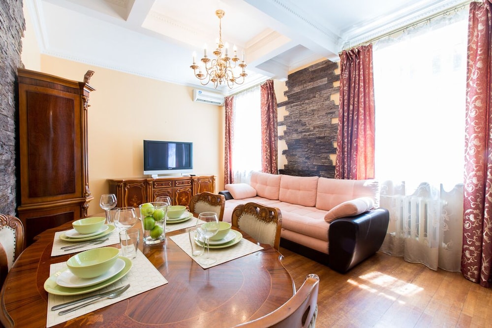 Lux Apartments Presnenskaya