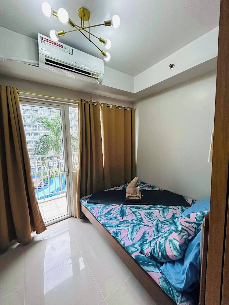 Vibrant Pasay City Apartment for Rent - Perfect Home Base Front of Mall of Asia