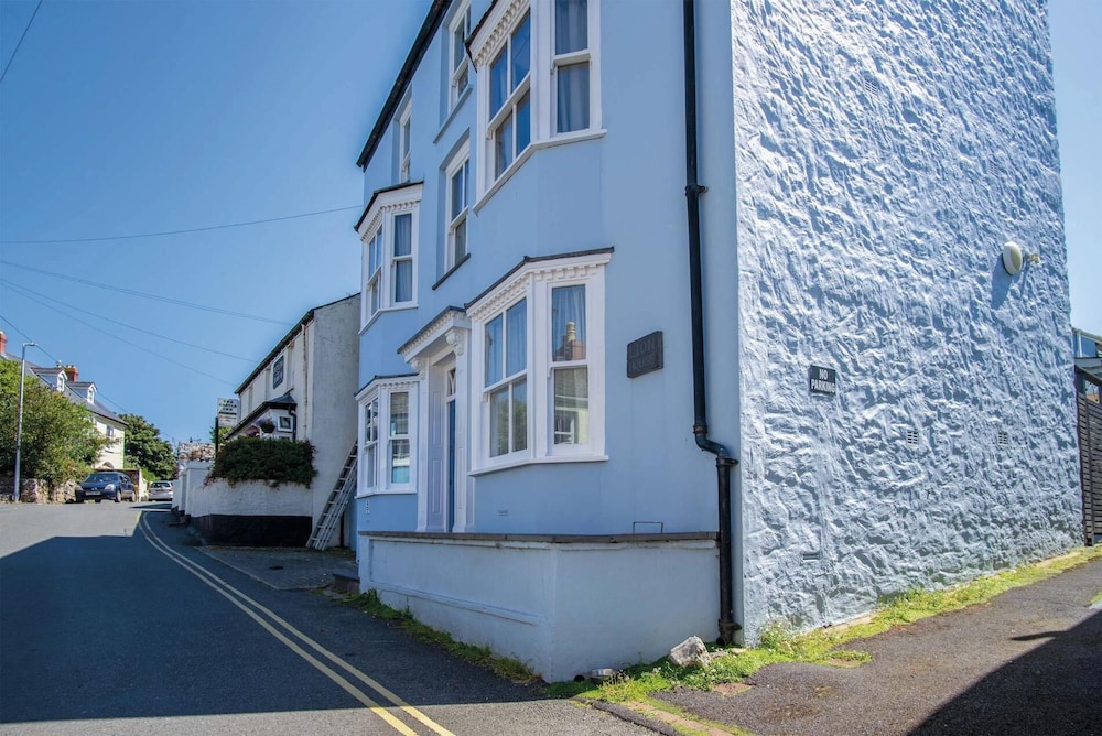 Sea Glass - 2 Bedroom Apartment - Manorbier