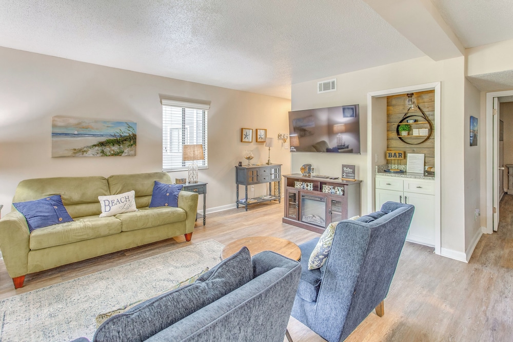 Calabash Condo: Close to Coast & Fishing