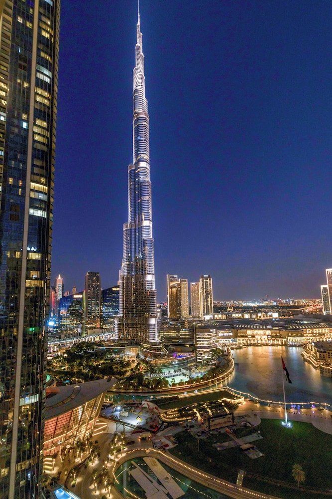 Roomszy Residences - Opera Grand