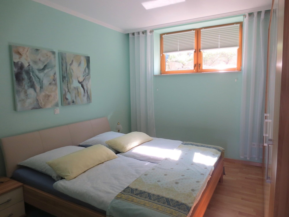 Apartment in Vulkaneifel With Idyllic Garden