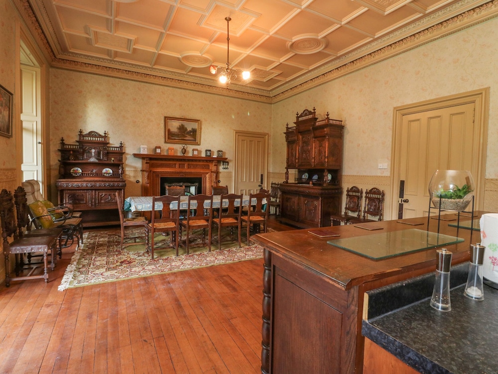 Woodside House