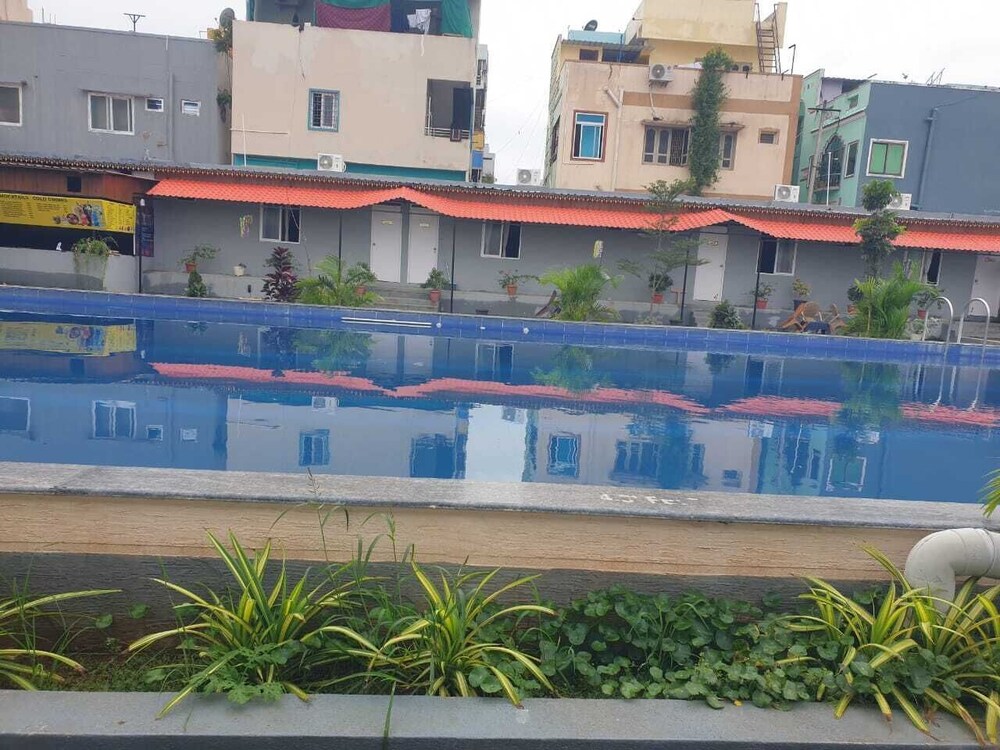 HIMALAYA POOL & RESORT