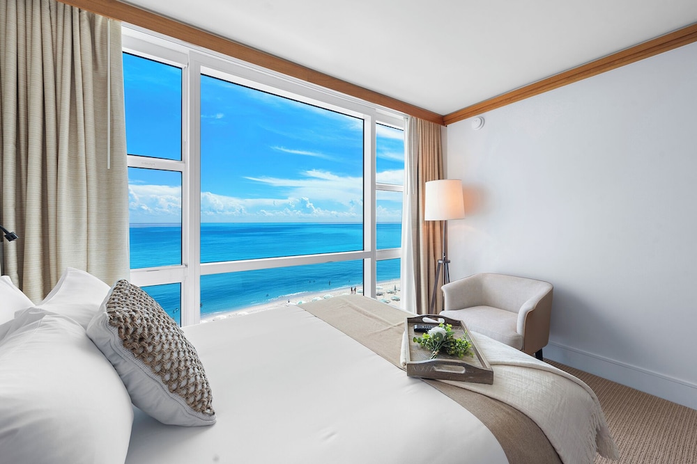 Luxury Vacation Rentals at Carillon Wellness Resort by LRMB