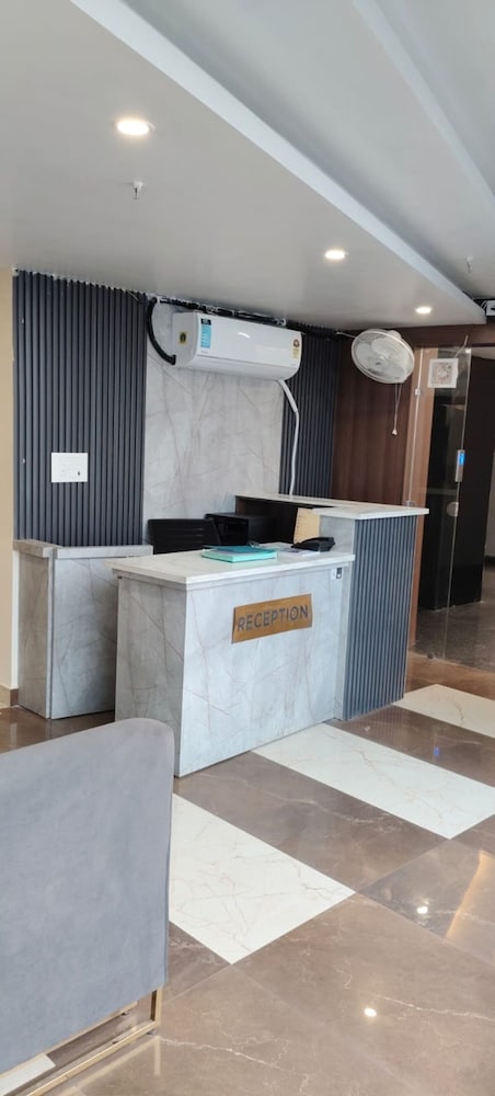 Hotel RK Residency