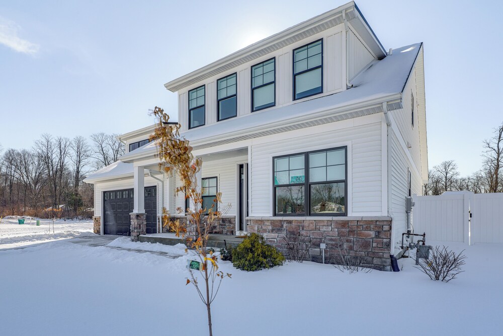 2 Mi to Notre Dame: Spacious Home w/ Private Yard