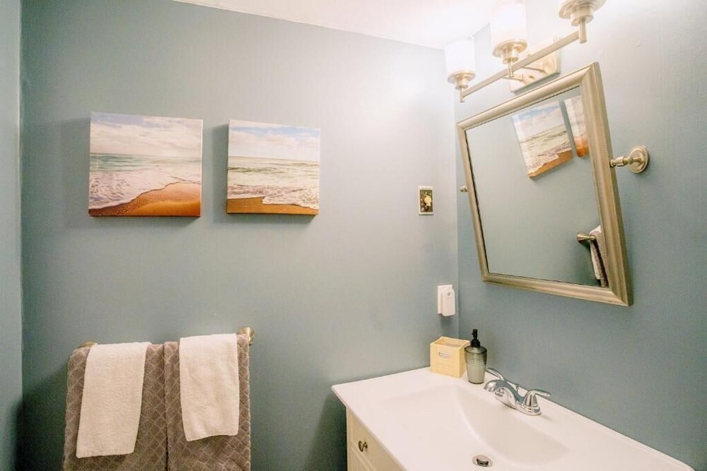 Updated Blue Mountain studio North Creek