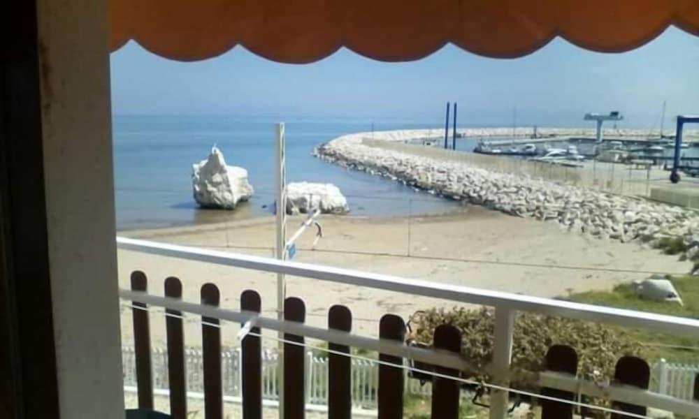 La Scogliera Mare & Relax