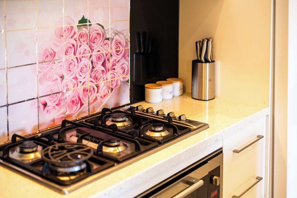 StayAU 3BR Deluxe Family Loft Point Cook