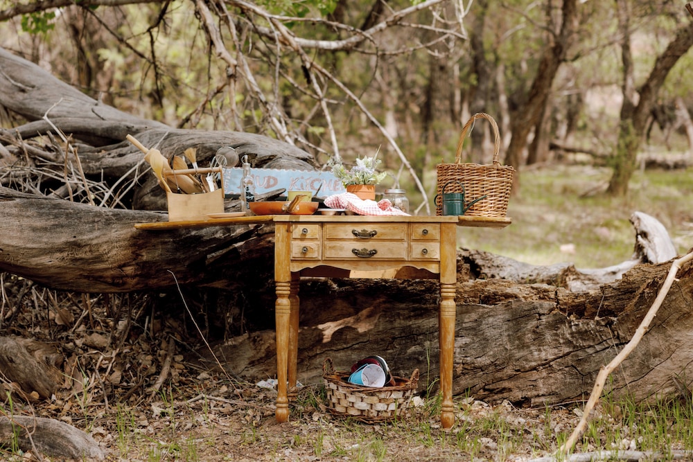 Family Getaway: 'foxwood Cottage' in Star Valley!