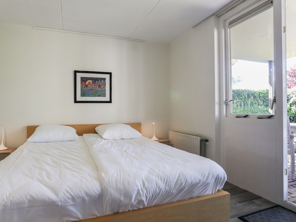 Lovely Family Villa With Garden in Kamperland view 4