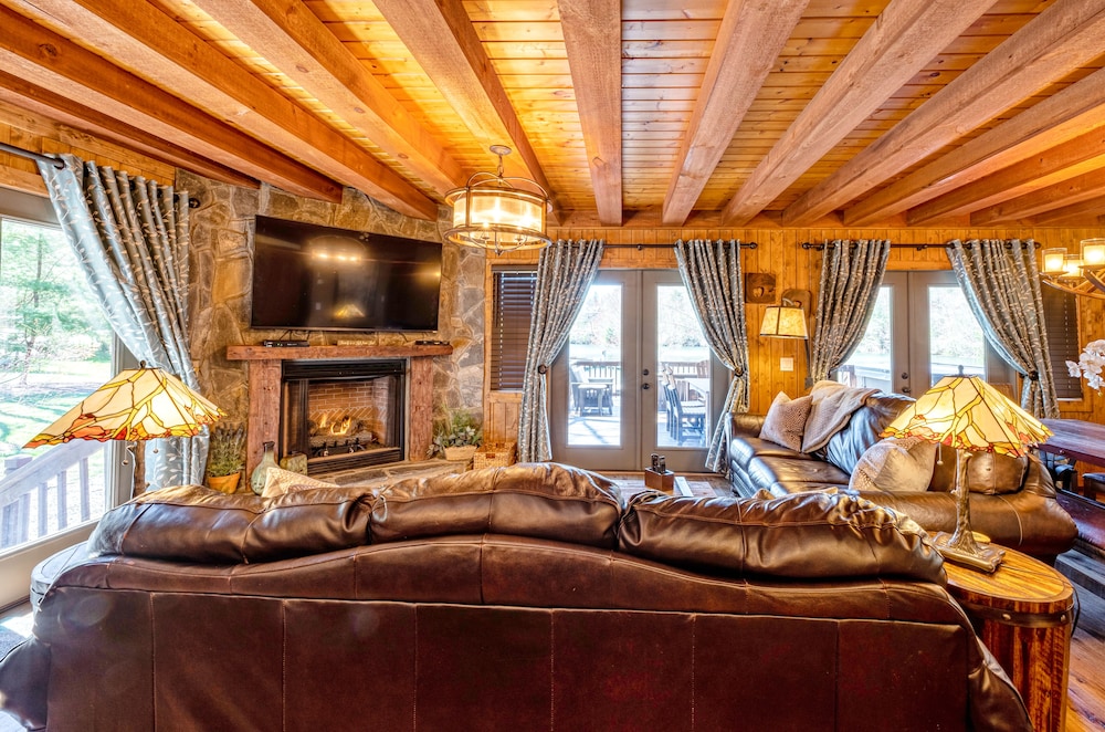 stayNantahala - Smoky Mountain Cabins