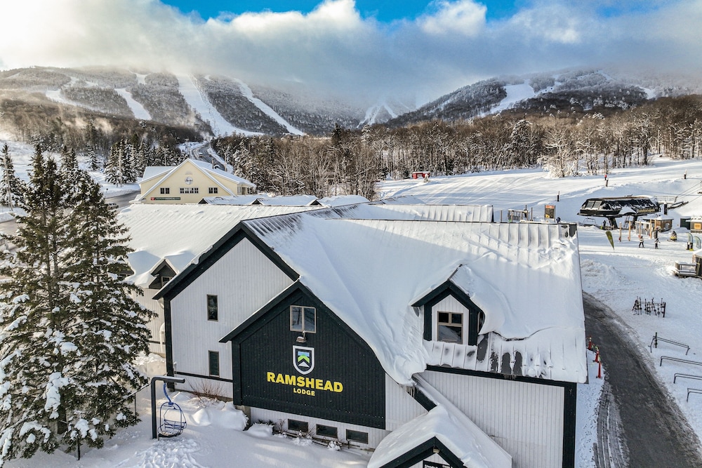 Hotel Mountain Green - Image 1