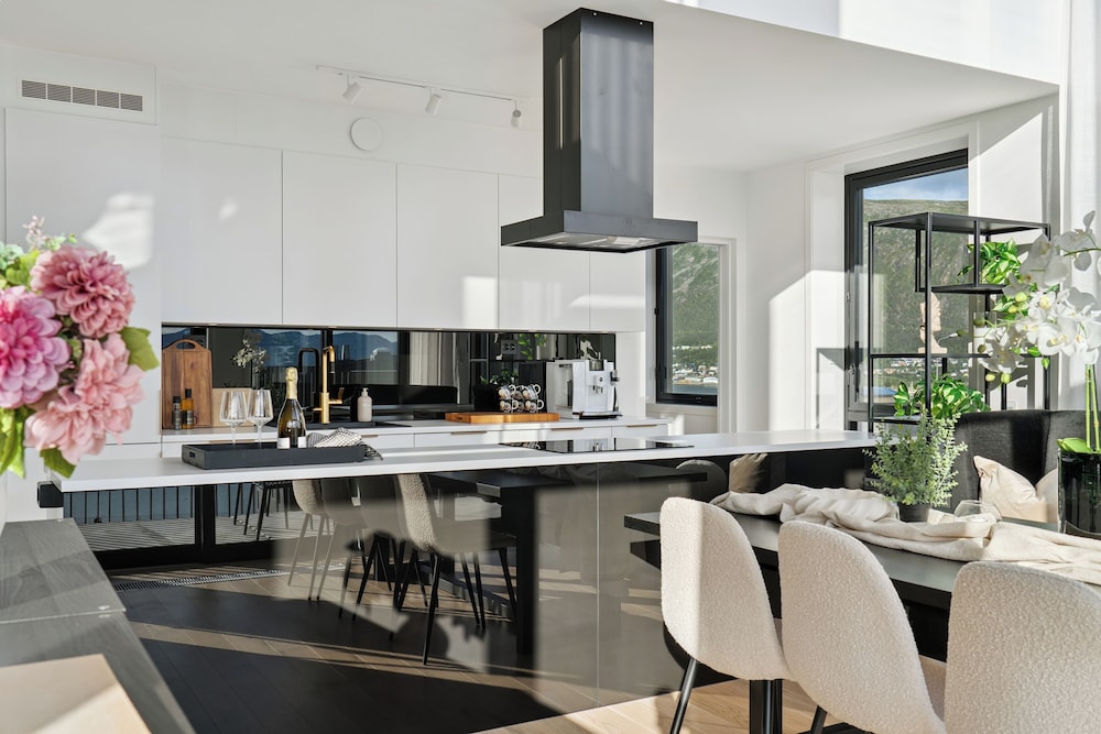 TotalApartments Northern Lights Penthouse