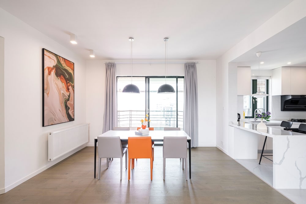 Tyms 3BR 2BA Apt Novel Garden Metro