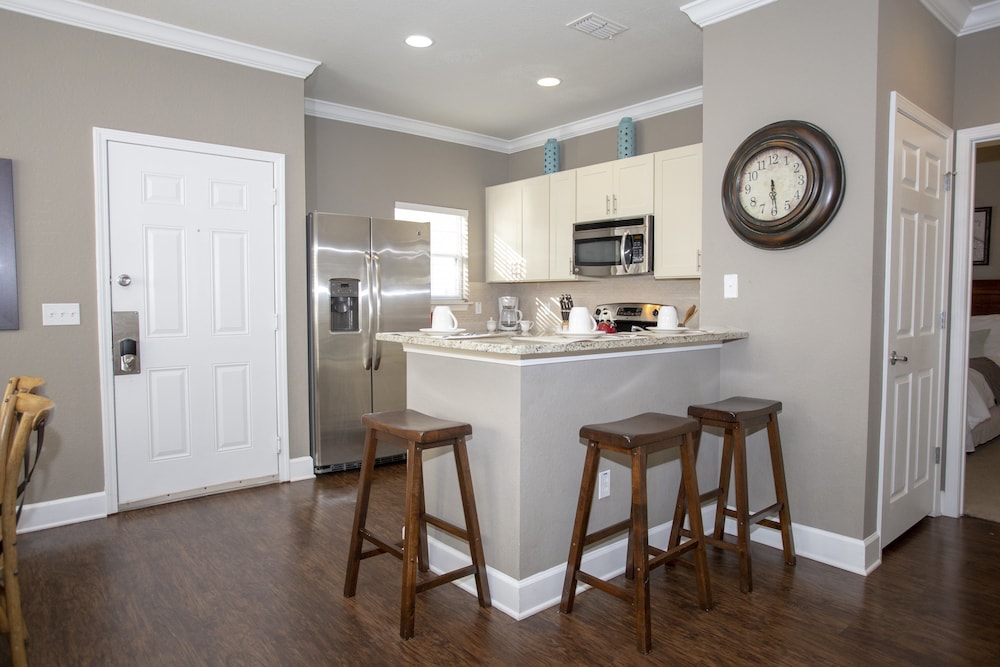 Lucaya Village 2956 - Image 3