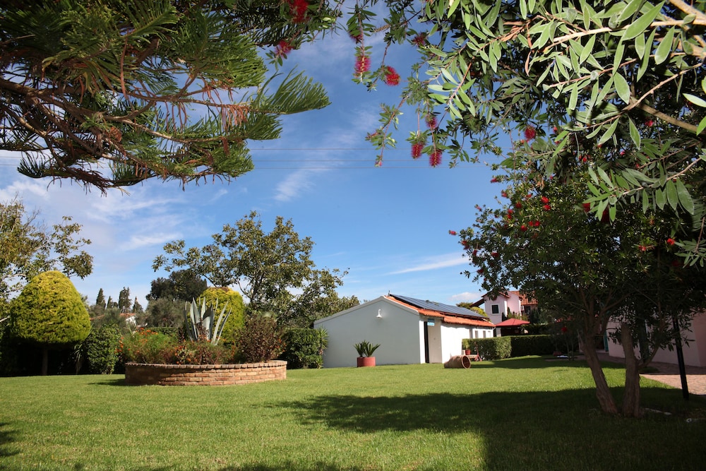 Hotel Oula maisonettes - Image 1