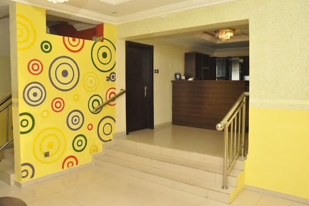 Mega Pavilion Suite and Apartment